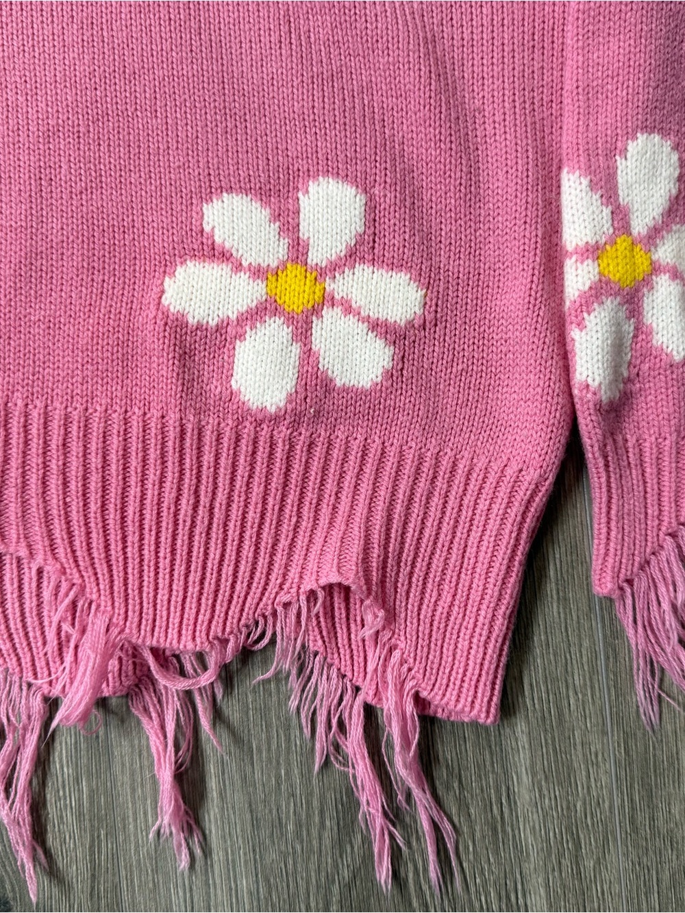 Just Polly Pink Daisy Distressed Fringe Crop Sweater M Y2K Floral Knit Grunge - Picture 2 of 13